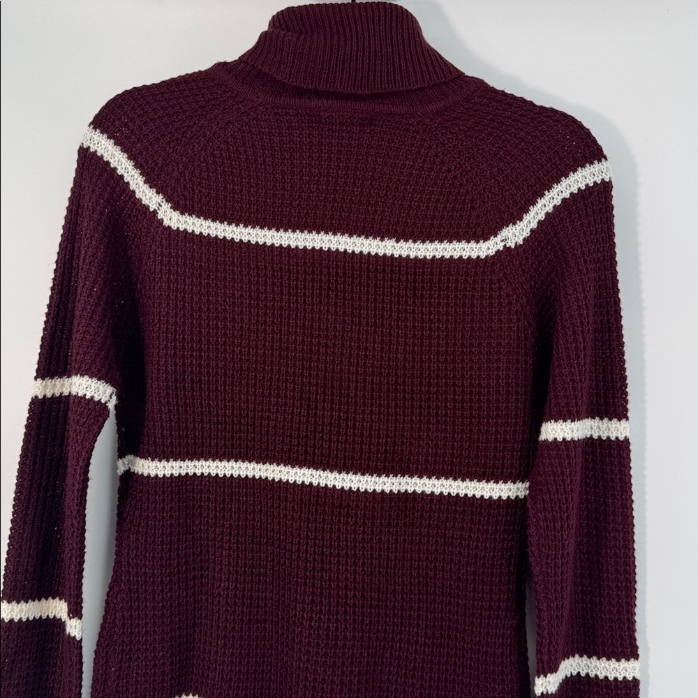 UK2LA Burgundy Striped Turtleneck lightweight Sweater Women's Size Small NWT - Picture 5 of 7